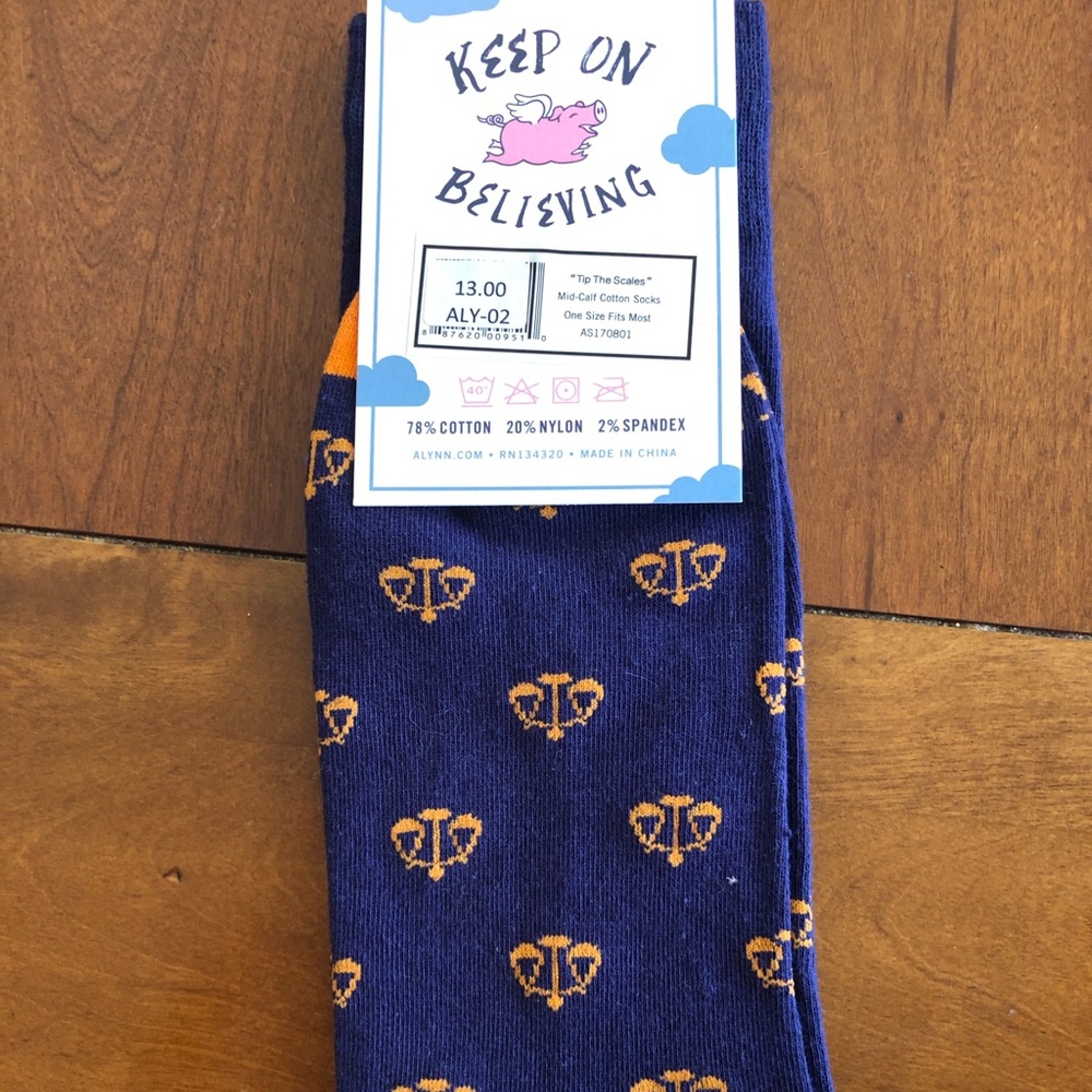 Alynn mid calf cotton tip the scales socks